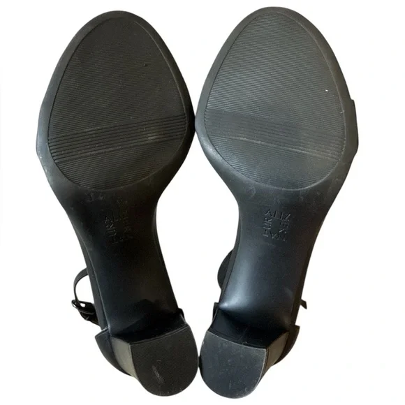 Naturalizer Vera Black Dress Sandal - Picture 6 of 6